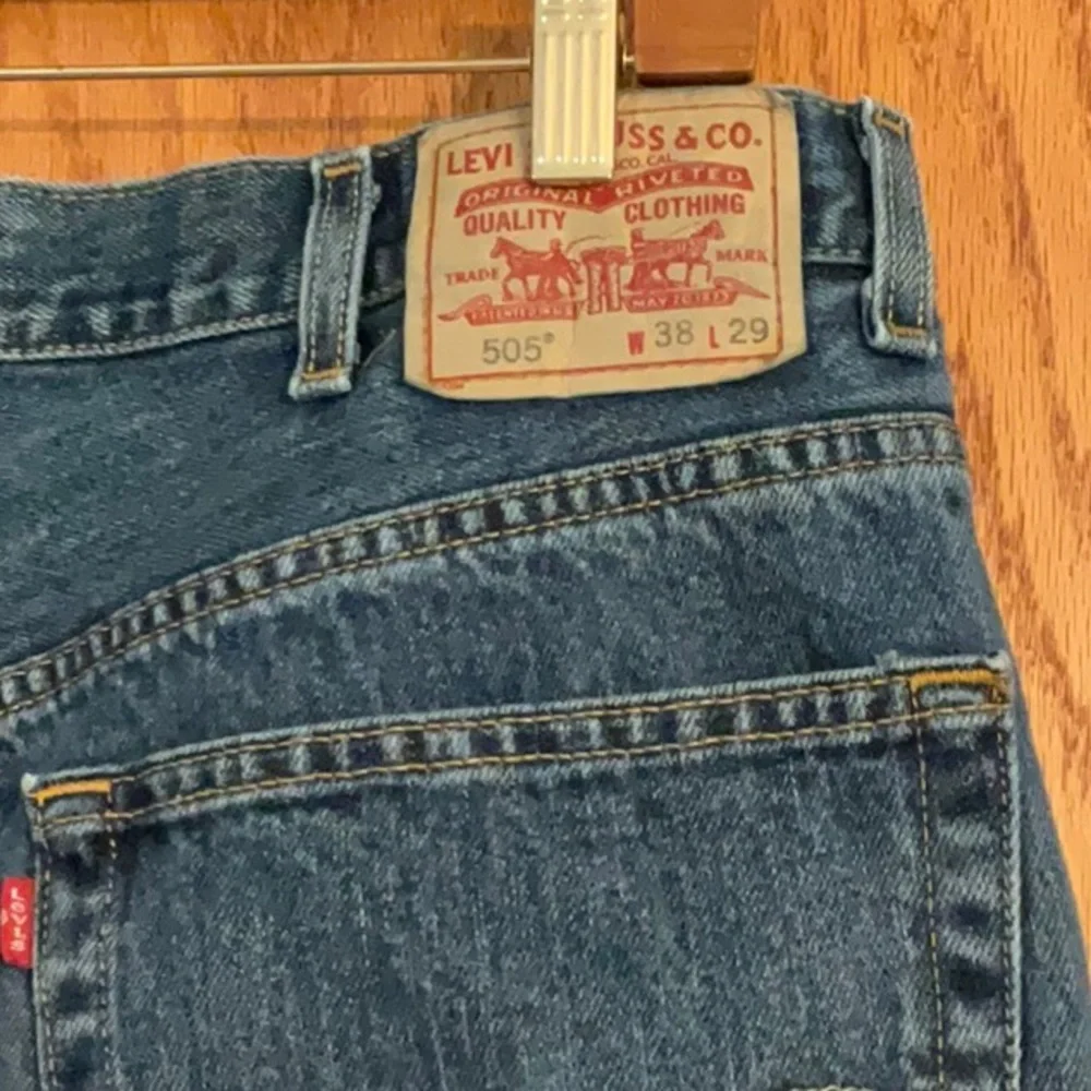 Levi’s 505 Regular Fit Dark Denim Jeans - Picture 4 of 5